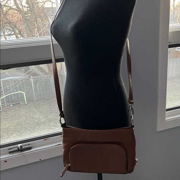 Tignanello Tan Leather Purse - Picture 2 of 8